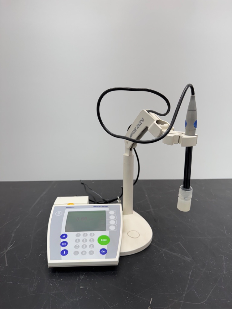 Image of Metler Toledo SevenMulti Ph Meter